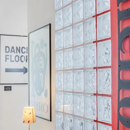 شقة Sando 30 - Vintage & Color *